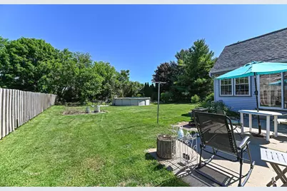 960 E Oakwood Rd, Oak Creek, WI 53154 - Photo 31