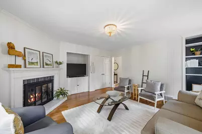 9431 W Hawthorne Rd, Mequon, WI 53097 - Photo 17