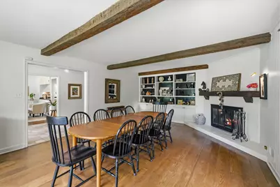 9431 W Hawthorne Rd, Mequon, WI 53097 - Photo 13