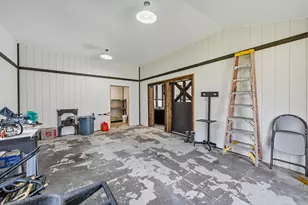 9431 W Hawthorne Rd, Mequon, WI 53097 - Photo 53