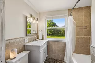 9431 W Hawthorne Rd, Mequon, WI 53097 - Photo 31