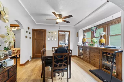 1017 N Chicago Ave, South Milwaukee, WI 53172 - Photo 5