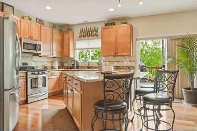 8201  66th St, Kenosha, WI 53142 - Photo 5