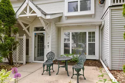 6168 S Creekside Dr #8, Cudahy, WI 53110 - Photo 5