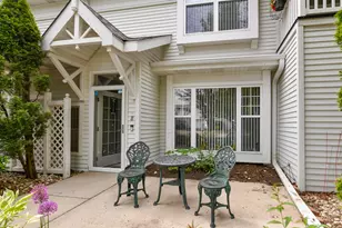 6168 S Creekside Dr, Cudahy, WI 53110 - Photo 5