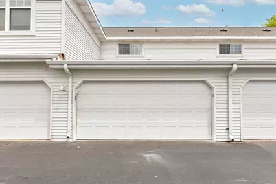 6168 S Creekside Dr #8, Cudahy, WI 53110 - Photo 25