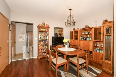 6168 S Creekside Dr #8, Cudahy, WI 53110 - Photo 11