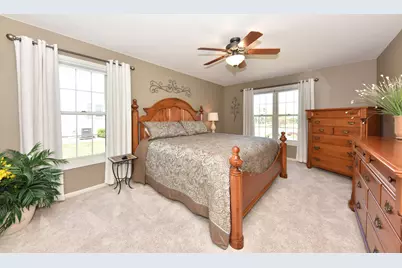 N65W15321  Blue Heron Dr, Menomonee Falls, WI 53051 - Photo 15