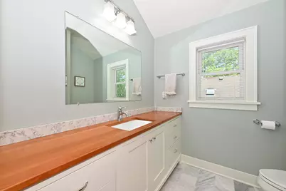 458 W Chestnut St, Port Washington, WI 53074 - Photo 17