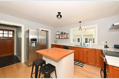 458 W Chestnut St, Port Washington, WI 53074 - Photo 7