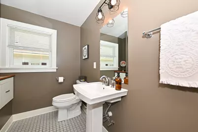 458 W Chestnut St, Port Washington, WI 53074 - Photo 13