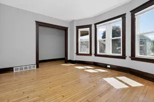 2955 N Holton St, Milwaukee, WI 53212 - Photo 5