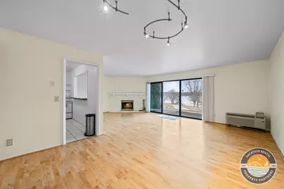 54  Lausanne Ct #05, Geneva, WI 53147 - Photo 9