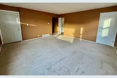 3444 S 76th St, Milwaukee, WI 53219 - Photo 7