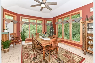 30927  Lawn Dr, Racine, WI 53185 - Photo 9
