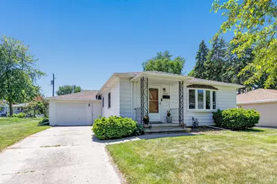 2032  Hillview Dr, Green Bay, WI 54302 - Photo 23