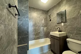 721 S 9th St, Milwaukee, WI 53215 - Photo 11