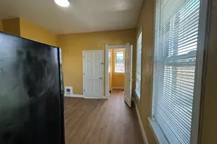 723 S 9th St, Milwaukee, WI 53215 - Photo 11