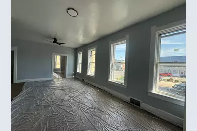 725 S 9th St, Milwaukee, WI 53215 - Photo 3
