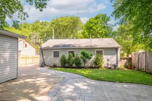 2115 Oaklawn Ave, Waukesha, WI 53188 - Photo 17