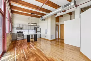 215 W Maple St, Milwaukee, WI 53204 - Photo 5