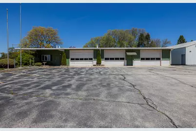 6830 S Howell Ave, Oak Creek, WI 53154 - Photo 19