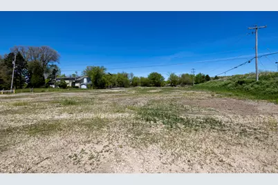 6830 S Howell Ave, Oak Creek, WI 53154 - Photo 25