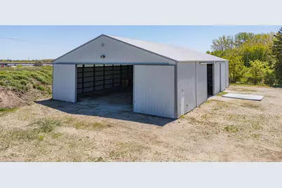 6830 S Howell Ave, Oak Creek, WI 53154 - Photo 29