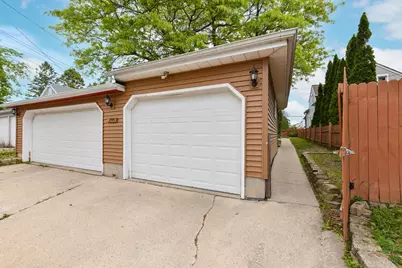 2426  5th Ave, South Milwaukee, WI 53172 - Photo 25