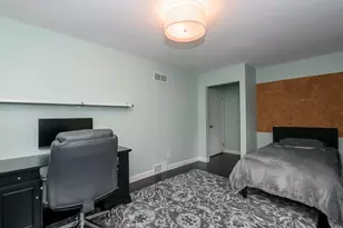 5253 W Woodland Dr, Brown Deer, WI 53223 - Photo 29