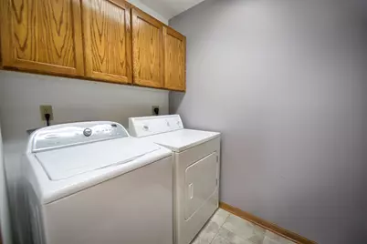 984  Bay View Cir, Mukwonago, WI 53149 - Photo 15