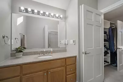 7424 N Santa Monica Blvd, Fox Point, WI 53217 - Photo 19