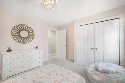 7424 N Santa Monica Blvd, Fox Point, WI 53217 - Photo 13