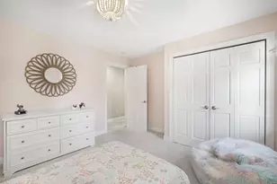 7424 N Santa Monica Blvd, Fox Point, WI 53217 - Photo 13