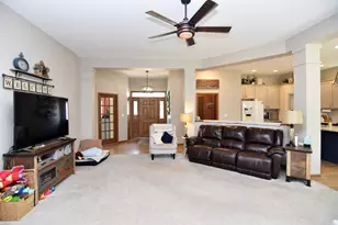 30936 Royal Hill Rd, Racine, WI 53105 - Photo 9