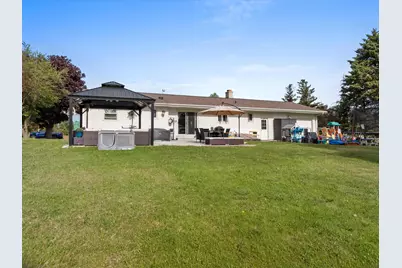 3127 S 15th St, Manitowoc, WI 54220 - Photo 19