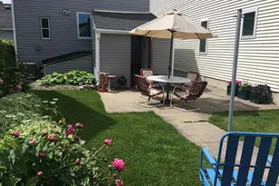 824 E Pearson St, Milwaukee, WI 53202 - Photo 23