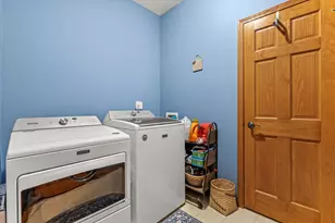5736 84th St, Kenosha, WI 53142 - Photo 23