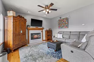 5736 84th St, Kenosha, WI 53142 - Photo 11