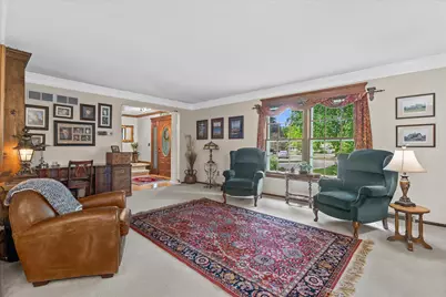 18435  Tilton Ct, Brookfield, WI 53045 - Photo 9