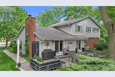 18435  Tilton Ct, Brookfield, WI 53045 - Photo 3