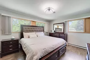 11355 N Rosewood Dr, Mequon, WI 53092 - Photo 19