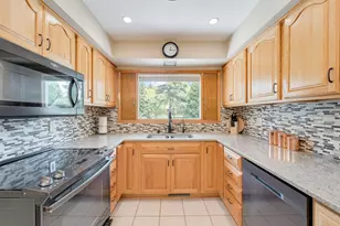 11355 N Rosewood Dr, Mequon, WI 53092 - Photo 9