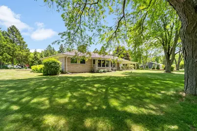 11355 N Rosewood Dr, Mequon, WI 53092 - Photo 31