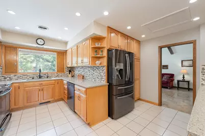 11355 N Rosewood Dr, Mequon, WI 53092 - Photo 7