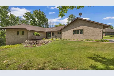 4564  Broadway St, Manitowoc, WI 54220 - Photo 33