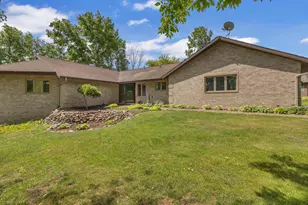 4564 Broadway St, Manitowoc, WI 54220 - Photo 33