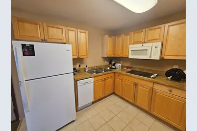 123  Center St #204, Lake Geneva, WI 53147 - Photo 5