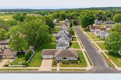 114 W Logan St, Tomah, WI 54660 - Photo 3