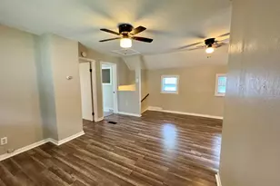 2008 S 79th St, West Allis, WI 53219 - Photo 9